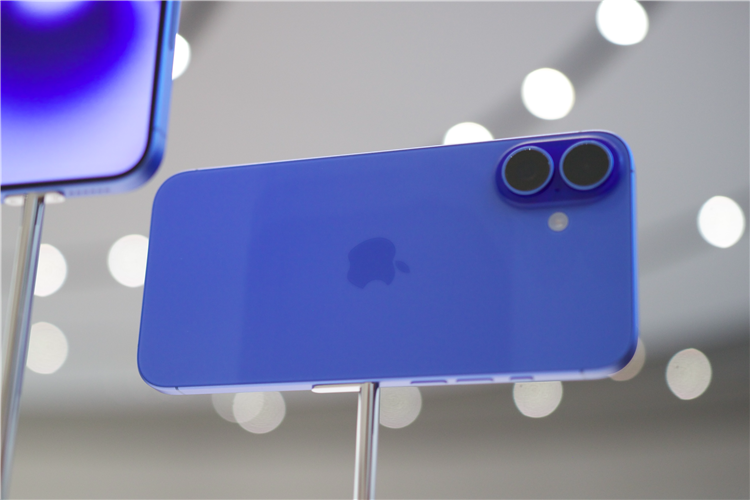 iphone-16-hands-on-3.png